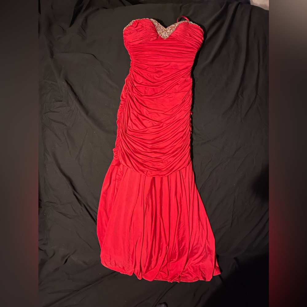 Night moves prom collection